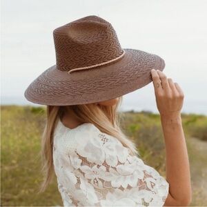 Freya boutique brand Woven Hat S/M